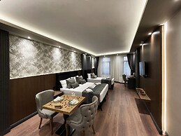 Grand Uskudar Hotel