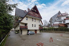 Cozy Apartment in Zakopane by Renters