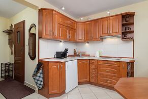 Cozy Apartment in Zakopane by Renters