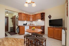Cozy Apartment in Zakopane by Renters
