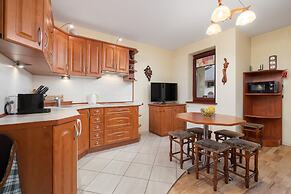 Cozy Apartment in Zakopane by Renters