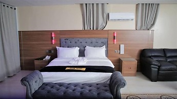 Ryan Hotel and Suites