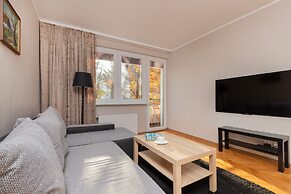 Oliwa Forest Apartment by Renters