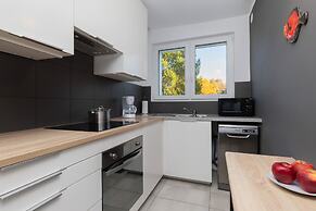 Oliwa Forest Apartment by Renters