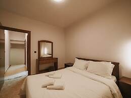 Elati Leisure -suites & apartments-