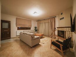 Elati Leisure -suites & apartments-