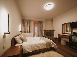 Elati Leisure -suites & apartments-