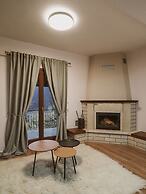 Elati Leisure -suites & apartments-