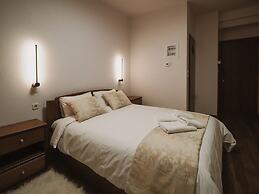 Elati Leisure -suites & apartments-