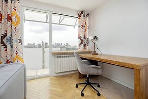 15th Floor Studio in Warsaw by Renters
