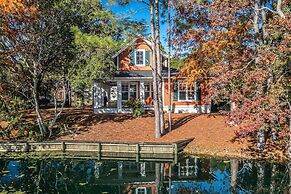 1282 Laurel Grove 3 Bedroom Home by RedAwning