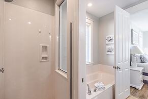 1282 Laurel Grove 3 Bedroom Home by RedAwning