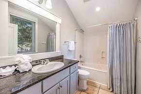 1282 Laurel Grove 3 Bedroom Home by RedAwning