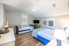 1282 Laurel Grove 3 Bedroom Home by RedAwning