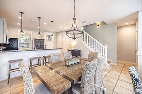 1282 Laurel Grove 3 Bedroom Home by RedAwning