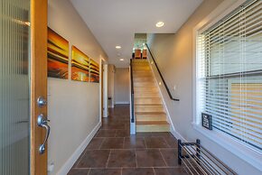 Bluff View 3 Bedroom Home by RedAwning