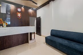 Itsy Hotels Om Pushp Residency