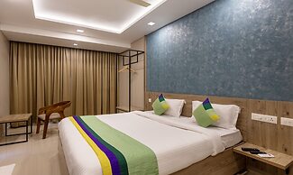 Treebo Sreepathi Prayag, Guruvayur Temple