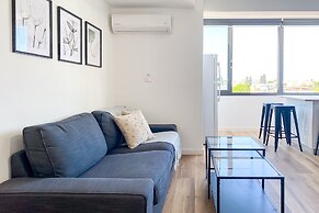 Phaedrus Living: Ourania City Heights Flat