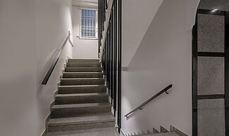 Treebo Premium D Consulate