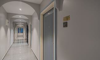 Treebo Premium D Consulate