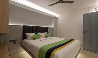 Treebo Premium D Consulate