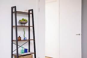 Bob W Tower Hill Residences