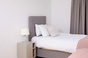 Bob W Tower Hill Residences