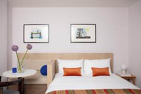 Bob W Tower Hill Residences