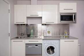 Bob W Tower Hill Residences