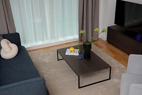 Bob W Tower Hill Residences