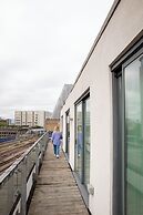 Bob W Tower Hill Residences