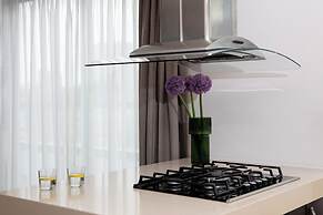 Bob W Tower Hill Residences