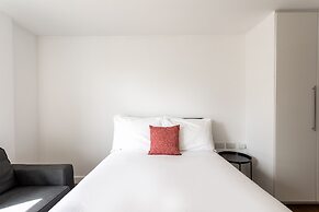 Bob W Tower Hill Residences