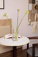 Bob W Tower Hill Residences