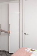 Bob W Tower Hill Residences