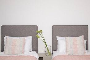 Bob W Tower Hill Residences