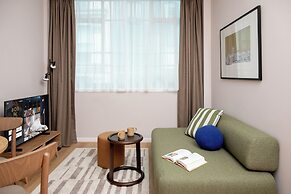 Bob W St Pauls London