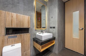 Studio at Relife by TropicLook