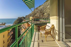 Sunshine Front Beach Levanto