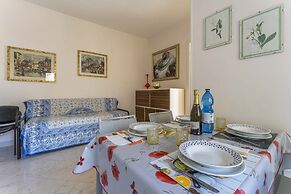 Sunshine Front Beach Levanto