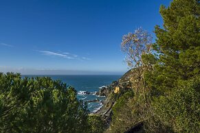 Sunshine Front Beach Levanto
