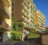 Sunshine Front Beach Levanto