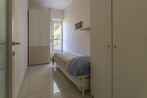 Sunshine Front Beach Levanto