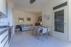 Sunshine Front Beach Levanto