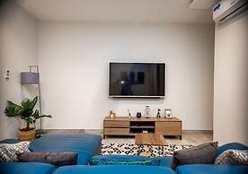 Manjaro Luxury Suites at Stella Place