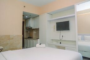 Minimalist And Comfy Studio At Grand Dhika City Apartment