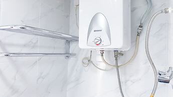 Comfortable And Homey 2Br Belmont Residence Puri Apartment