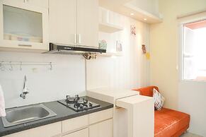 Modern And Classic 2Br At Green Pramuka City Apartment