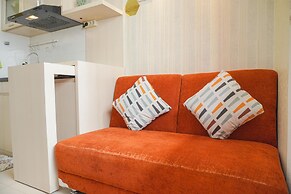 Modern And Classic 2Br At Green Pramuka City Apartment